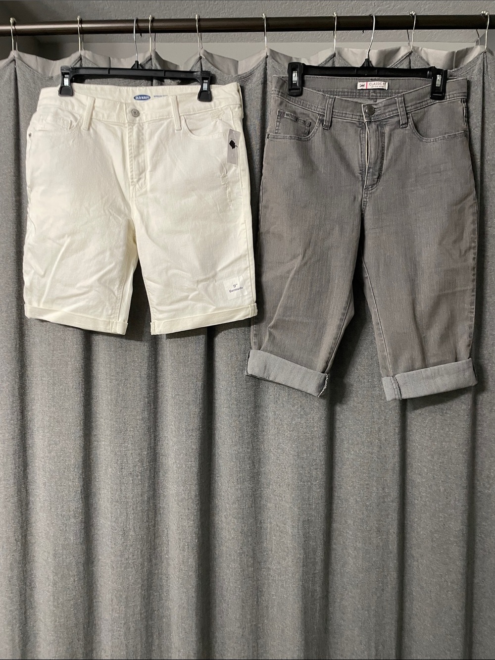 Women’s Old Navy White Bermuda NWT Shorts With Bonus Gray Lee Bermudas